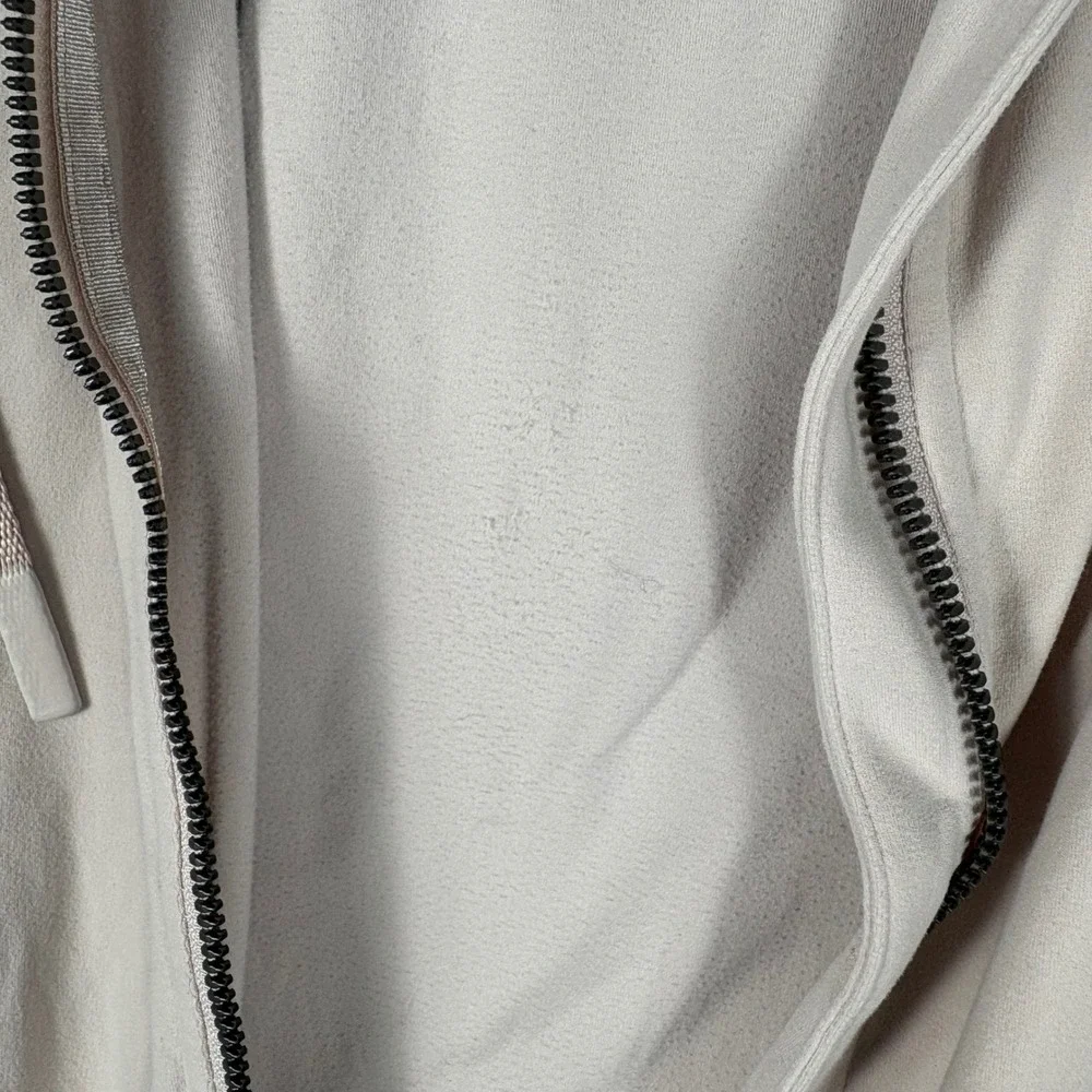 Lululemon Hooded Mesh Vent Jacket Pale Pink Size 12 Yoga Running Layer